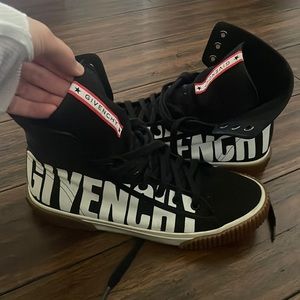 Givenchy sneakers 38